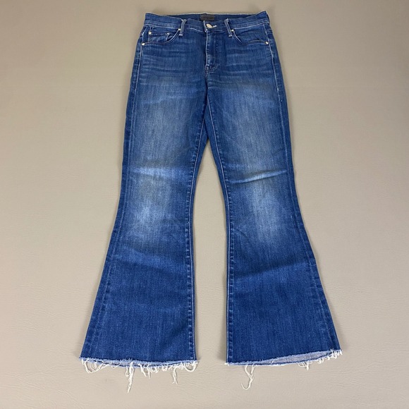 MOTHER The Weekender Fray Flare Jeans Size 25 Blue Squeeze It Wash Denim - Picture 1 of 16